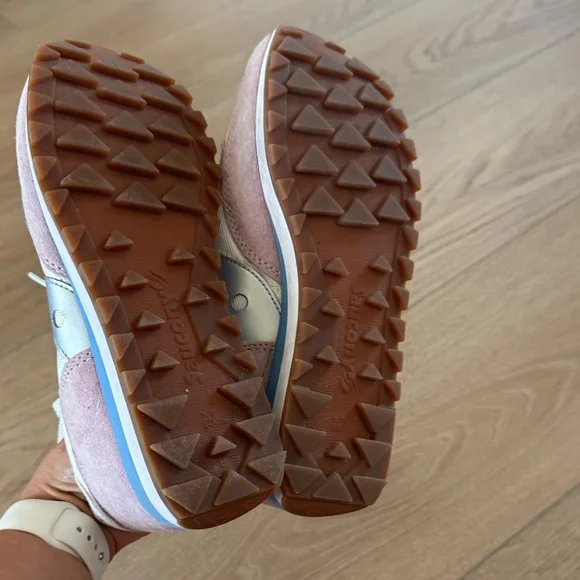 Saucony Jazz Blush and Cream and Blue Running Shoes size 8 women’s - Picture 5 of 5